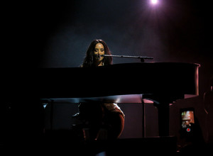 picturepub-demi-lovato-090.jpg