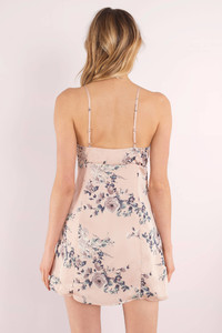 pink-rose-floral-print-shift-dress3.jpg