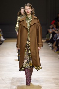 rochas-rf18-2267.thumb.jpg.94fc66bdf2f01a0f1e94d10924f0cb10.jpg