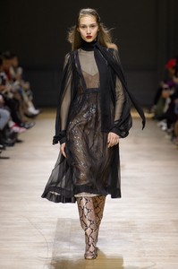 rochas-rf18-2353.thumb.jpg.82b1f9b39150e19273fd95a237c5366b.jpg