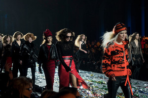 rykiel-atm-rf18-3030486.thumb.jpg.d5707445656553e2e6a4c17044332593.jpg