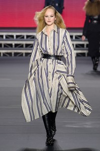 rykiel-rf18-2147.thumb.jpg.93cb5c2a85058cb7a468e57e1dde4075.jpg