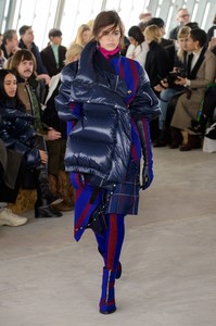 sacai-rf18-0010.thumb.jpg.b78f7fbf4e0aa8830a4342c1a76a1475.jpg