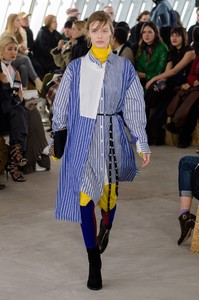 sacai-rf18-0276.thumb.jpg.556a0aea725c75f03439d16c54200041.jpg