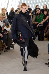 sacai-rf18-0379.thumb.jpg.e60fe02928f4513f924459c05b1e978b.jpg