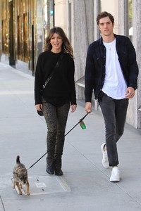 shenae-grimes-and-josh-beech-shopping-in-the-90210-area-in-la-03-12-2018-0.jpg