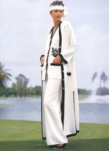 stewart-1994ss-escada1d5be22bda1fd00c66a91187f1d28e9b--catalog-spring-summer.thumb.jpg.c2d2050ef3801e31ba0c053483f3aad6.jpg