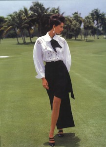 stewart-1994ss-escada53d04edd13ba68d545a0a64d579a7f96--catalogue-spring-summer.thumb.jpg.77189c82d8f649b50f66e2fb96adbe7b.jpg