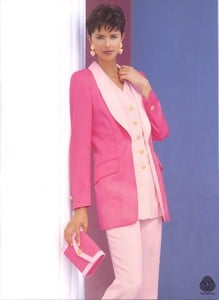 stewart-1994ss-escadae2d222a9bf34cd3f447f7667c17e5145--catalogue-spring-summer.thumb.jpg.06e297edf644c14e278c015630d87ede.jpg