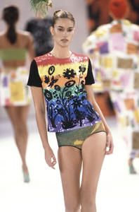 todd-oldham-ss-1994-4.thumb.jpg.1f7fde39e471e13829e2f88d7f19367e.jpg