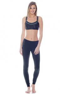 totemmi-dream-strappy-bra-black-1_4.jpg