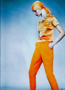 uk_elle_july_1996_19.thumb.jpg.900673848c6835c0f9cfeed5ca952725.jpg