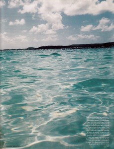 uk_vogue_june_2002_31.thumb.jpg.d878e4ea0ccb2d4c4f8cf39aae350151.jpg