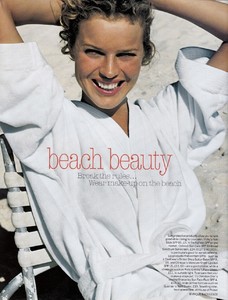 uk_vogue_june_2002_34.thumb.jpg.1441e18423e347352c66367d73d91da4.jpg