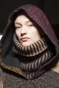 uma-wang-bks-g-rf18-8531.thumb.jpg.34544a889a8df0ce9eabedaf65e8f4f8.jpg
