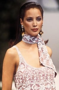 valentino-hc-ss-1993-7.thumb.jpg.0e4fa4f4417ecd676f5b398740c9946e.jpg