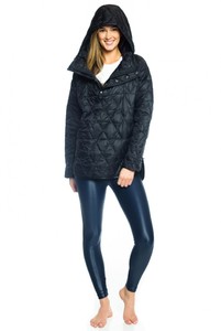 vimmia-chalet-hooded-poncho-jacket-black-5_2.jpg
