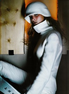 vogue_paris_november_1999_hors_piste_12_istyleamy.thumb.jpg.07c179c0e3626e43cca141b63c00d2e6.jpg