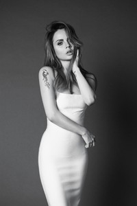 vxSasYfcTkM.thumb.jpg.0fd81ed846d9620cf92307d39e3dfc02.jpg