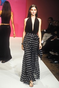 yves-saint-laurent-ss-1998-2.thumb.jpg.2bb4f304437bde00574d46e7f7844961.jpg