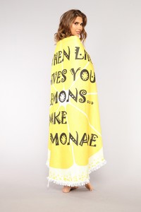 03-28-18_STUDIO2_CWT0032_Yellow-CC__6.thumb.jpg.7c807efff3f62a3e8b21af23afcd89be.jpg