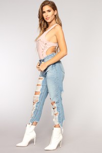 04-02-18_Studio_2FT71797_Lavender13700.jpg