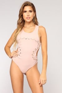 04-02-18_Studio_2FT71797_Lavender13714.jpg