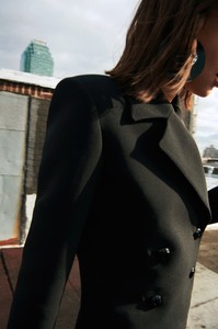 11-carmen-march-fall-2018-rtw.thumb.jpg.78ff2584e5d926b641a91832249ef629.jpg