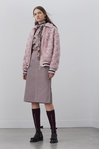 16-markus-lupfer-pre-fall-2018.thumb.jpg.c4b8fa3c6cbac8cbf0ecfcf8ec8b8907.jpg