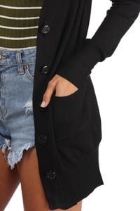 1_358913_ZM_BLACK_DETAIL.jpg