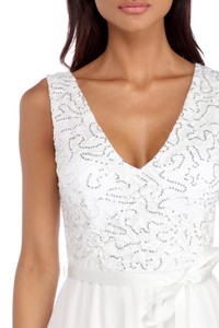 1_395208_ZM_WHITE_DETAIL.JPG