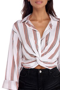 1_407303_ZM_RED_DETAIL.JPG