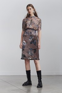 20-markus-lupfer-pre-fall-2018.thumb.jpg.b93fa5bf4828d72af719a4eb935a0f9d.jpg