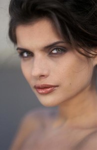 27200_tribune_the_fashion_world.thumb.jpg.c5af951dd5e137bb0b7d7f1942c1098c.jpg