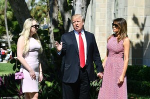 4ABEC6EF00000578-5567461-He_stopped_again_at_the_door_to_talk_about_the_Mexican_border_wh-a-53_1522626956035.jpg