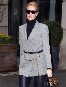        rhw040418BZNImage110.jpg