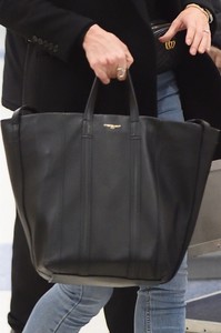 rhw040418BZNImage15.jpg