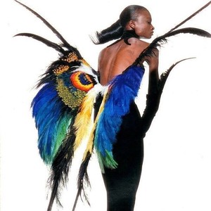 5ac741b139a4b_ThierryMugler199701.thumb.jpg.89f893ee67933c384125566a1ed14248.jpg