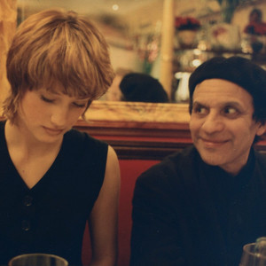 5ac742425f418_withAzzedineAlaia01.thumb.jpg.94ea23fde09ad1d178e6833d8d3c6723.jpg