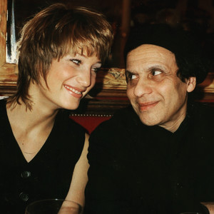 5ac74244cf9c8_withAzzedineAlaia02.thumb.jpg.4a07a1670753e4bd4da207a3d12b260a.jpg
