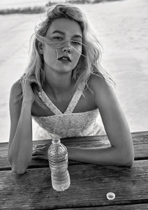 Porter #26 Summer 2018 - 012.jpg