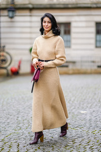 Caroline+Issa+Nina+Ricci+Outside+Arrivals+vPS6g-u9Rdix.jpg