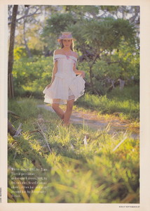 5ac8dab5f07dd_DollyMagazine(Australia)September1988paradiselostbyGrantMatthews06.thumb.jpeg.1f236f368618886985f9f0e188796174.jpeg