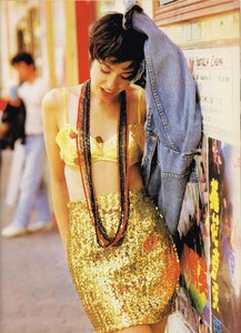 5ac8dec7175a7_PuttingOnTheGlitz-DollyDecember1989hughstewartmodels-sabrinaandmarion1.thumb.jpeg.6f4fec583ed9609ee7ef8f26c0bdded9.jpeg