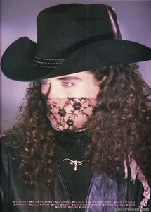 5ac8e03b02a70_TopHats-DollyJanuary1986ChristianLemech3.thumb.jpeg.9d16e5409252bdb0a898efe4ffddc7e9.jpeg