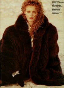 5acb1478b6fc0_LOFFICIELFRANCE1990fourrureauquotidienmichelbreton02.thumb.jpg.bdc48665551c4114be772f2f6853265b.jpg