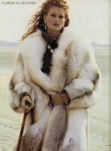 5acb14798abc4_LOFFICIELFRANCE1990fourrureauquotidienmichelbreton03.thumb.jpg.9bd4041f39504938ff0dd8bb2ffa7dc8.jpg