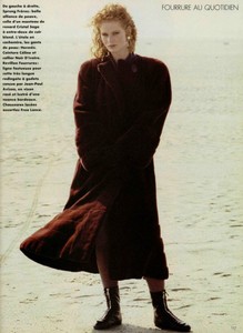 5acb14800523f_LOFFICIELFRANCE1990fourrureauquotidienmichelbreton08.thumb.jpg.3e993cc86f9ce97523d8c349ff119ba5.jpg