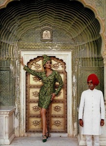 5acb9c225896f_LOFFICIELFRANCE1992kimijimafantasyinindiajean-daniellorieux15.thumb.jpg.96fc326199050f7a9f25420e65531bb5.jpg