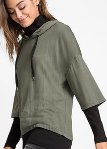 Layer-Look-Hoodie~942480FRSP_W02.jpg